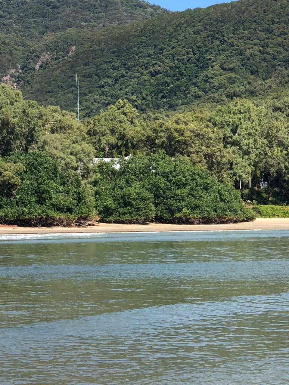 Beachfront Peace Cabin Oak Beach Bagian luar foto